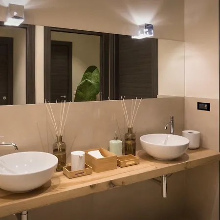 Hotel The Cube Fidenza