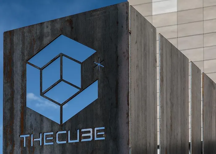 The Cube 호텔 4*