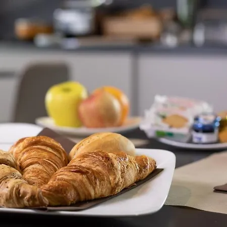 فندق The Cube فيدينسا