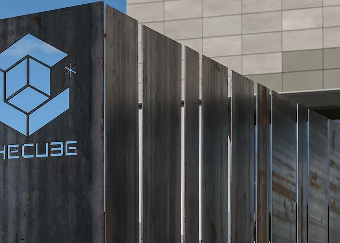 The Cube Hotel 4*