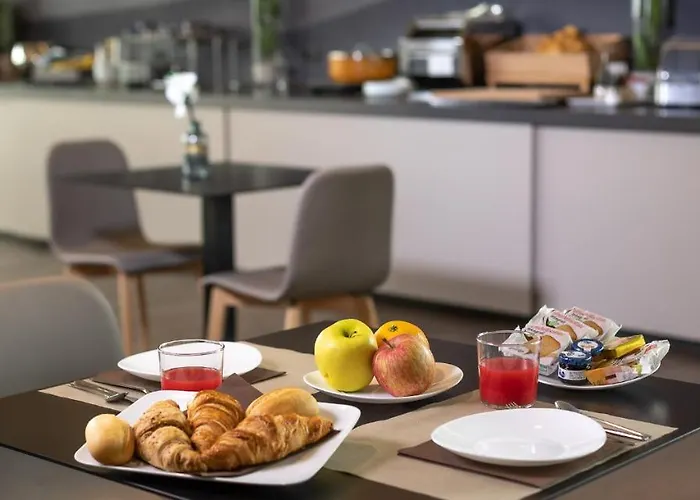 فندق The Cube فيدينسا